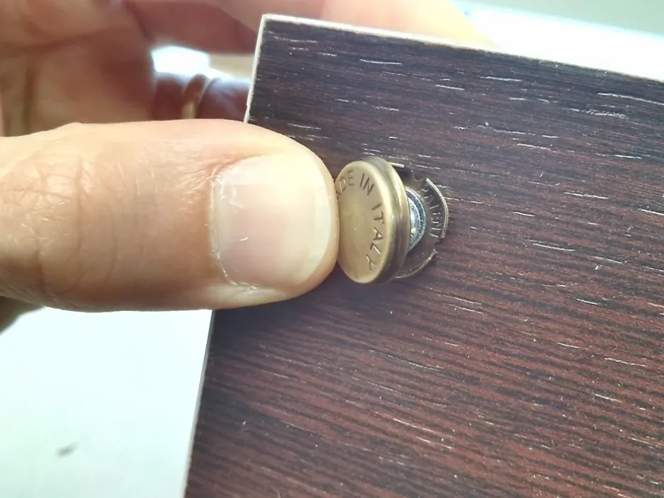 1 Kit composés de 50 cache-vis bronze antique^Hardwarexchange