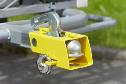 Antivol pour tête d'attelage avec cadenas^Mottez Outlet