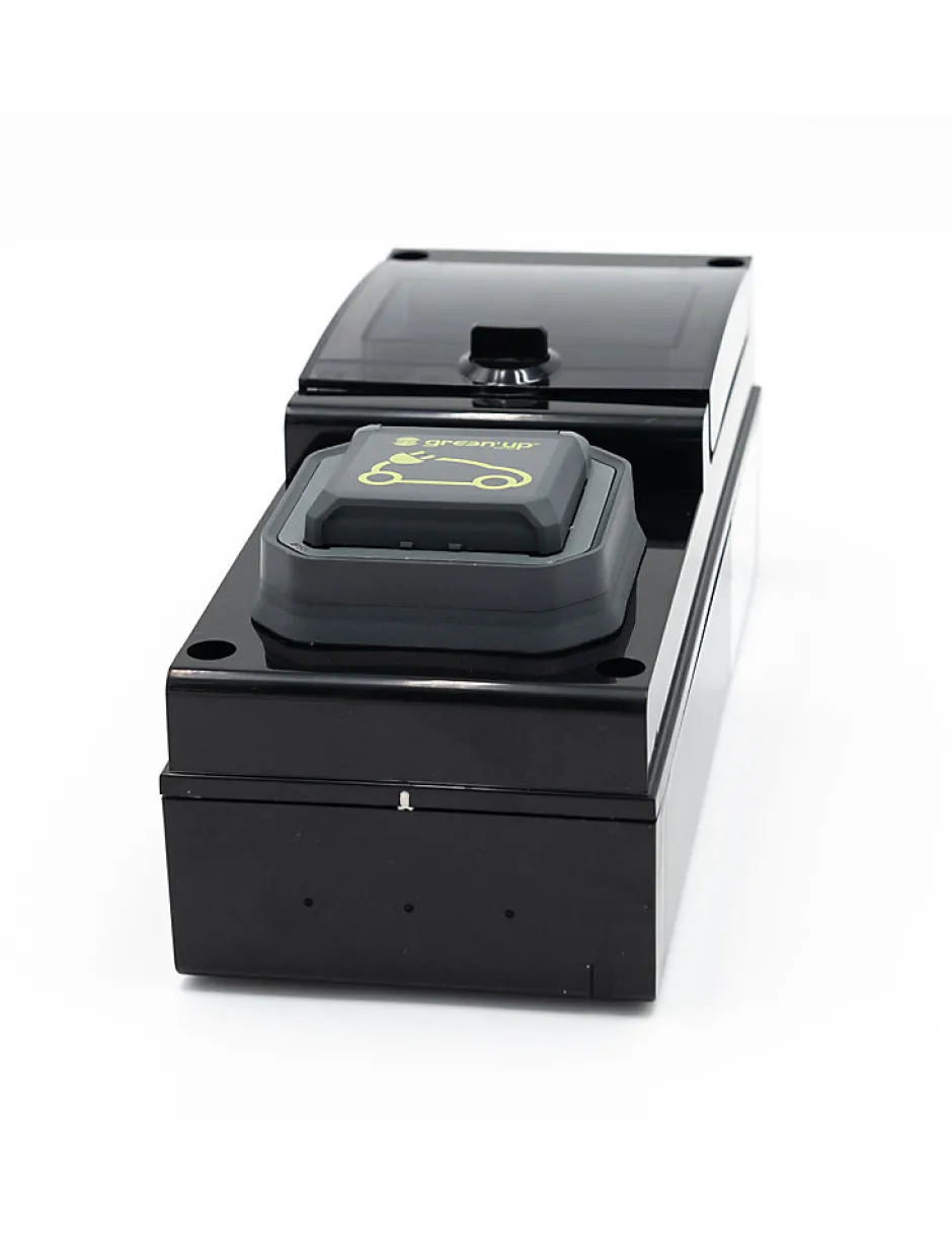 Borne De Recharge Avec Horloge équipée D'une Prise Green'up Complète Avec Protections^Carré Rouge Discount