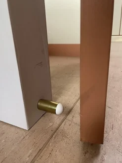 Butoir mural MADE IN FRANCE en laiton verni & bouchon amortisseur en élastomère blanc. Diamètre 25mm et longueur 60mm.^Civic Industrie Discount