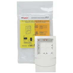 Cadre 1 poste 12,5 mm pour moulure^Legrand