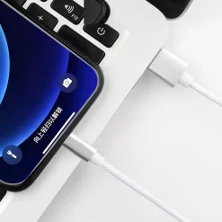 Chargeur + câble USB-A Micro USB inclus^GAO