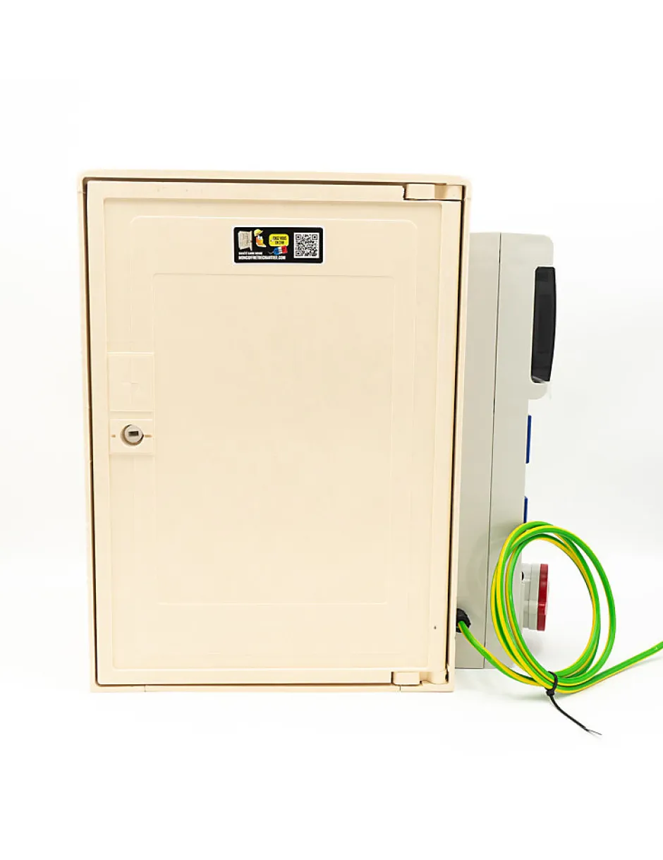 Coffret Triphasé 6/18 Kws Avec Prises-Carré Rouge Clearance