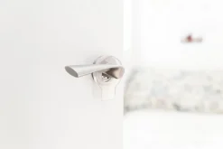 Coin de porte lock Rei transparent ⌀8,2x H.1,5 cm- Clearance