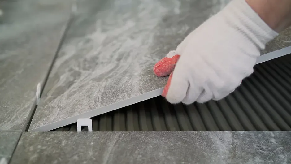 Colle carrelage sol int/ext et mur intérieur gris C2E 5kg-Volden Hot