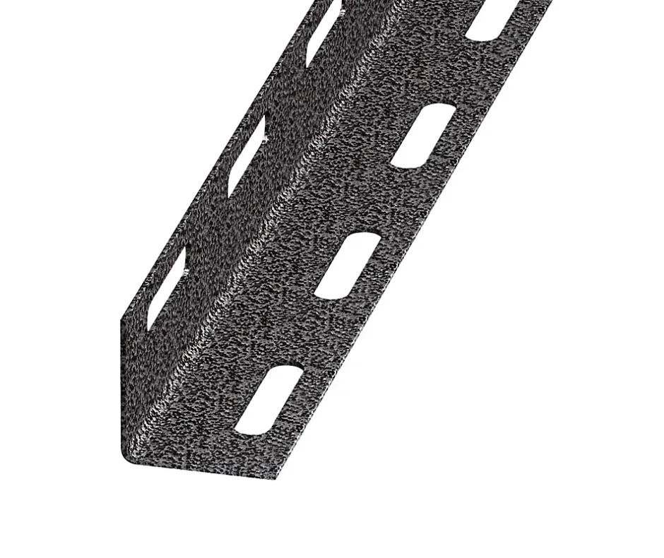 Cornière perforée acier laqué 38 x 38 mm, 2 m^CQFD Clearance