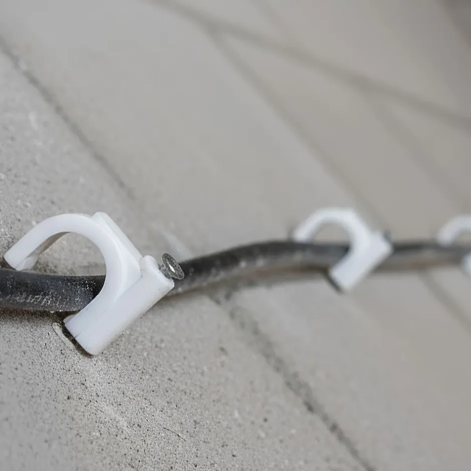 Crochets fixation / Clips de Câble ronds type FLOP fi 10 mm, blancs, boîte de 100 pcs-Horoz Electric Clearance