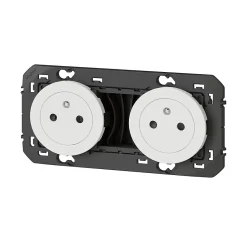 Double prise 2 pôles + terre Dooxie blanc carrée à composer^Legrand