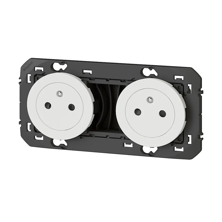 Double prise 2 pôles + terre Dooxie blanc carrée à composer^Legrand