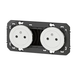 Double prise 2 pôles + terre Dooxie blanc carrée à composer^Legrand