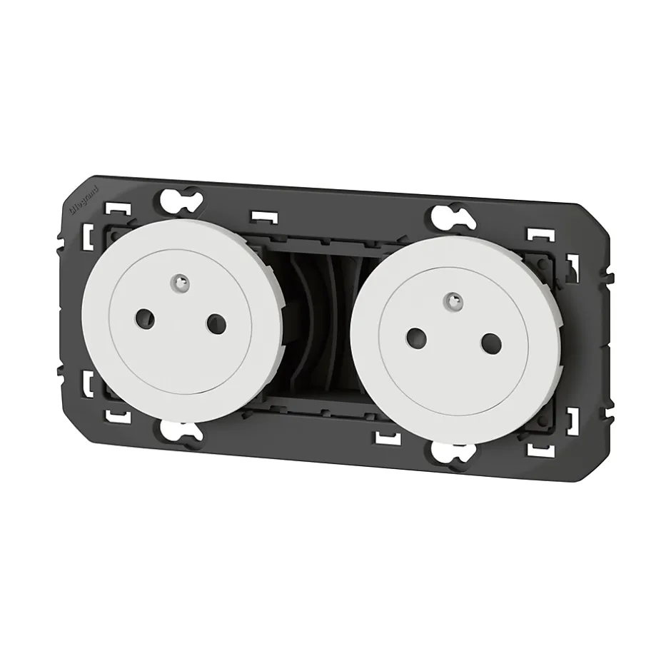 Double prise 2 pôles + terre Dooxie blanc carrée à composer^Legrand