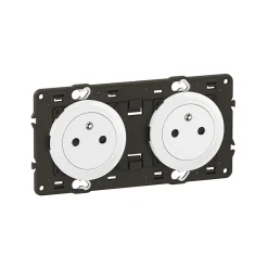 Double prise de courant avec terre Céliane précablée blanc-Legrand Best