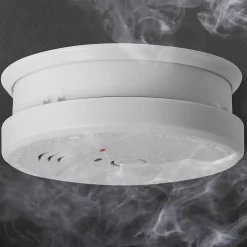 Détecteur de fumée optique Evacuate EVA033534 normes EN 14604 : 2005+ AC 2008 et NF DAAF fonctionne avec 1 pile 9V (6LR61)^