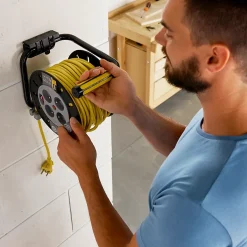 Enrouleur de bricolage HO5VVF 3G1.5mm² 25m^Diall Clearance