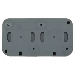 Ensemble 1 prise avec terre monobloc et 1 interrupteur va-et-vient étanche Malinn^Jacobsen New