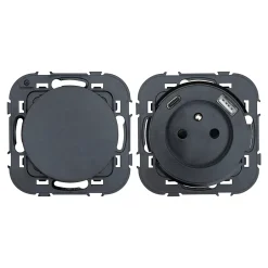 Ensemble double interrupteur + 1 prise avec terre affleurante + 1 prise USB-A+C Espen noir composable^Jacobsen Clearance