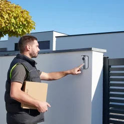 Ensemble interphone vidéo sans fil avec bouton pour l'extérieur Wilks-Blyss