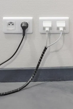 Gaine range-câbles en spirale noir ø 9 à 80 mm x 2,5 m^Diall New