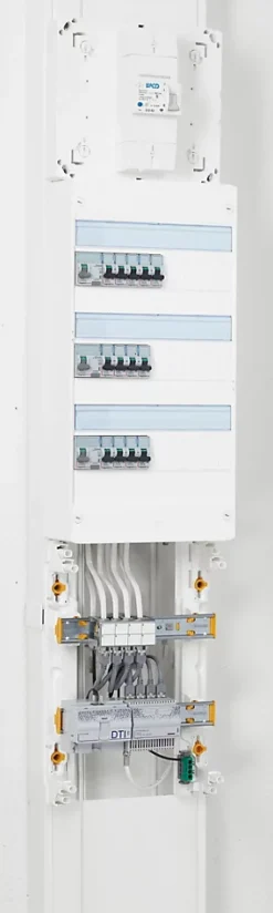 Gaine technique de logement .-Legrand Hot