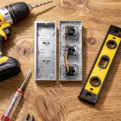 Kit 3 prises 2 pôle+terre Kalya métal-Colours Outlet