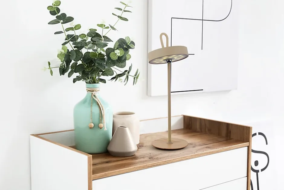 Lampe de table LED à accu magnétique pour l'extérieur et l'intérieur, en métal et plastique en givre , hauteur 36 cm-Näve Hot