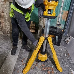 Lampe LED 18V trépied XR (sans batterie ni chargeur) en boite carton - - DCL079-XJ^DeWalt Online