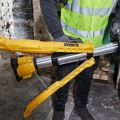 Lampe LED 18V trépied XR (sans batterie ni chargeur) en boite carton - - DCL079-XJ^DeWalt Online