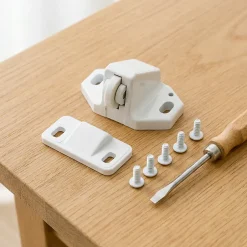 Loqueteau à rouleau blanc vendu par 2^Diall Online