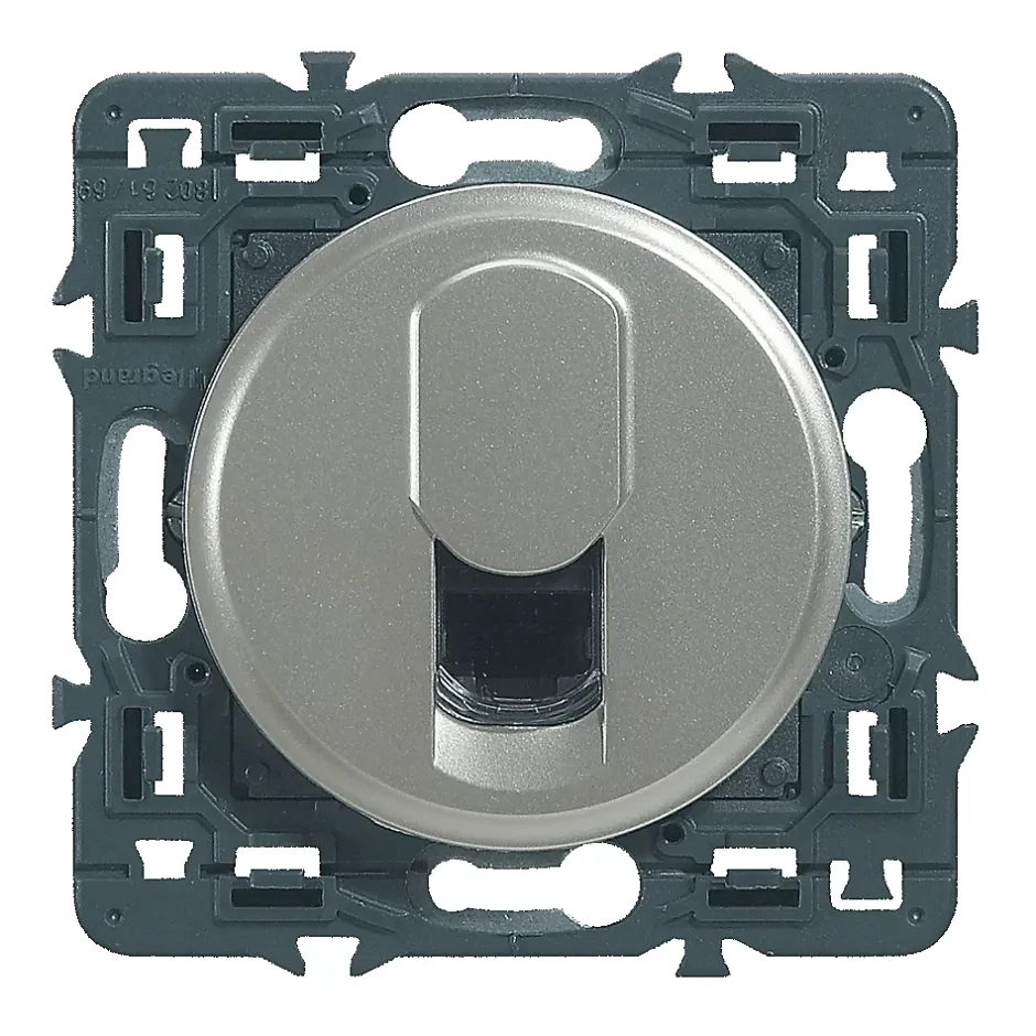 Mécanisme de prise RJ 45 inFormatique-téléphone Céliane titane-Legrand Sale