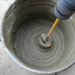 Mortier sec anti-sel (5 kg). Crée une couche isolante sur le mur qui empêche l'apparition de taches de sel causées par l'humidité-Idroless Outlet