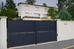 Motorisation de portail battant à vérins Exavia Flash-Somfy New