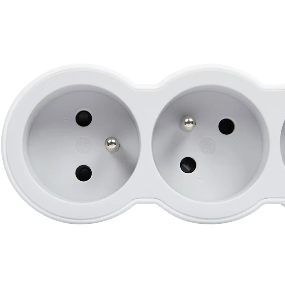 Multiprise 4 prises blanc et gris 3 m^Legrand Hot