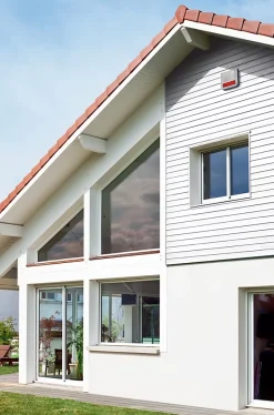 Pack alarme Précision sirène / GSM DIAG04CSF + Caméra connectée intérieure motorisée DIAG23VCF^Diagral New