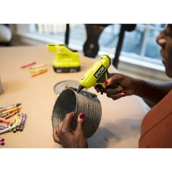 Pack Pistolet à colle 18V One+ RGLM18-0 - 1 Batterie 4.0Ah - 1 Chargeur rapide RC18120-140^Ryobi New