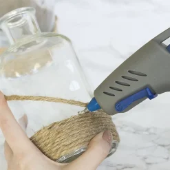 Pistolet à colle chaude 930 + 18 bâtons-Dremel