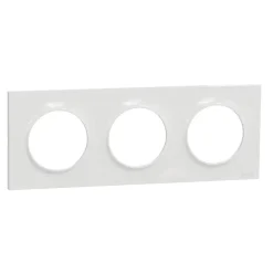 Plaque de finition 3 postes Odace Styl S520706 coloris blanc l.227 x P.10 x H.85 mm^Schneider Electric Outlet