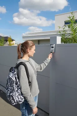 Platine de rue extérieure filaire avec caméra Jelbi + 3 badges-Blyss Sale