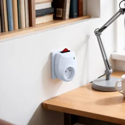 Prise de protection contre les surtensions avec interrupteur- Sale