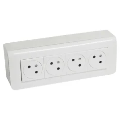 Prise deux pôles + terre Mosaïc en saillie, lot de 4^Legrand Hot