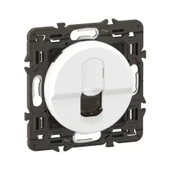 Prise RJ45 Céliane téléphone et informatique FTP catégorie 6 blanc-Legrand Discount