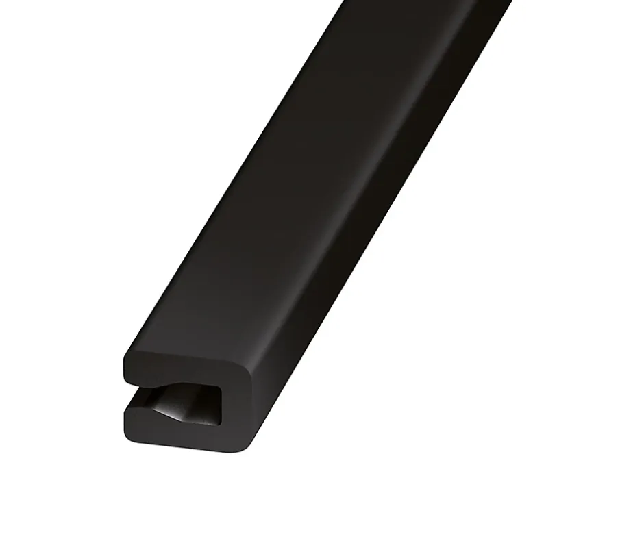 Profilé U entourage tôle PVC noir 7 x 4 mm, 1 m- Clearance
