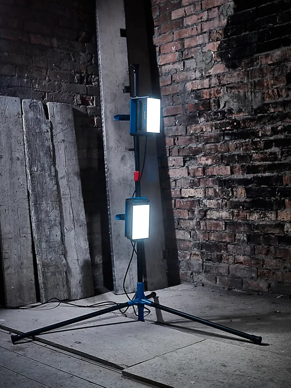 Projecteur de chantier double sur pied 2000 lumens^Erbauer Discount
