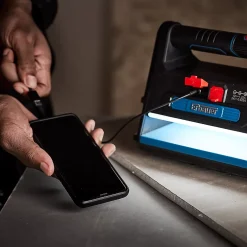 Projecteur de chantier sur batterie + USB 2000 lumens sans fil-Erbauer Discount