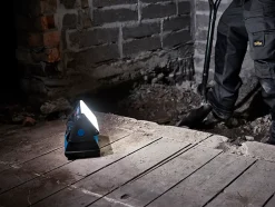 Projecteur de chantier sur batterie 3000 lumens-Erbauer Clearance