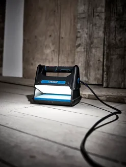 Projecteur de chantier 2000 lumens^Erbauer Best