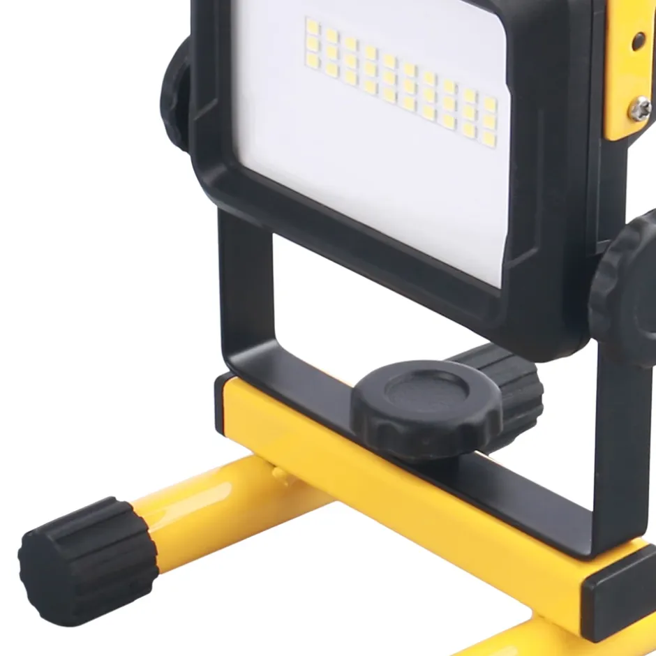 Projecteur de chantier portable filaire à LED 10 W- Sale