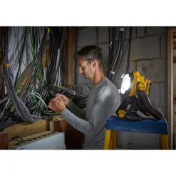 Projecteur de chantier SFMCL030B-XJ v20 18V (sans batterie)^Stanley FatMax Sale