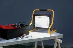 Projecteur LED 50W Chantier IP65 - Jaune --Zenitech Online