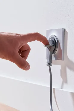 Rallonge intérieur H03VVH2-F 2 x 0.75mm² 3m prise métal-Diall Hot