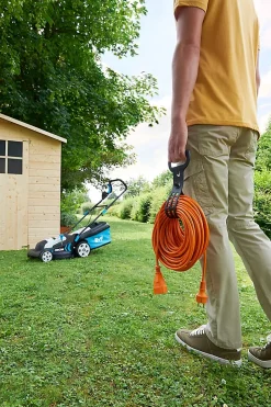 Rallonge orange H05VVF 3G1 5mm² 40m avec clapet^Diall Best